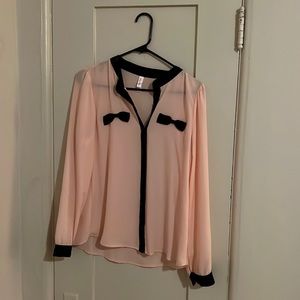 Pink gauzy blouse with bows